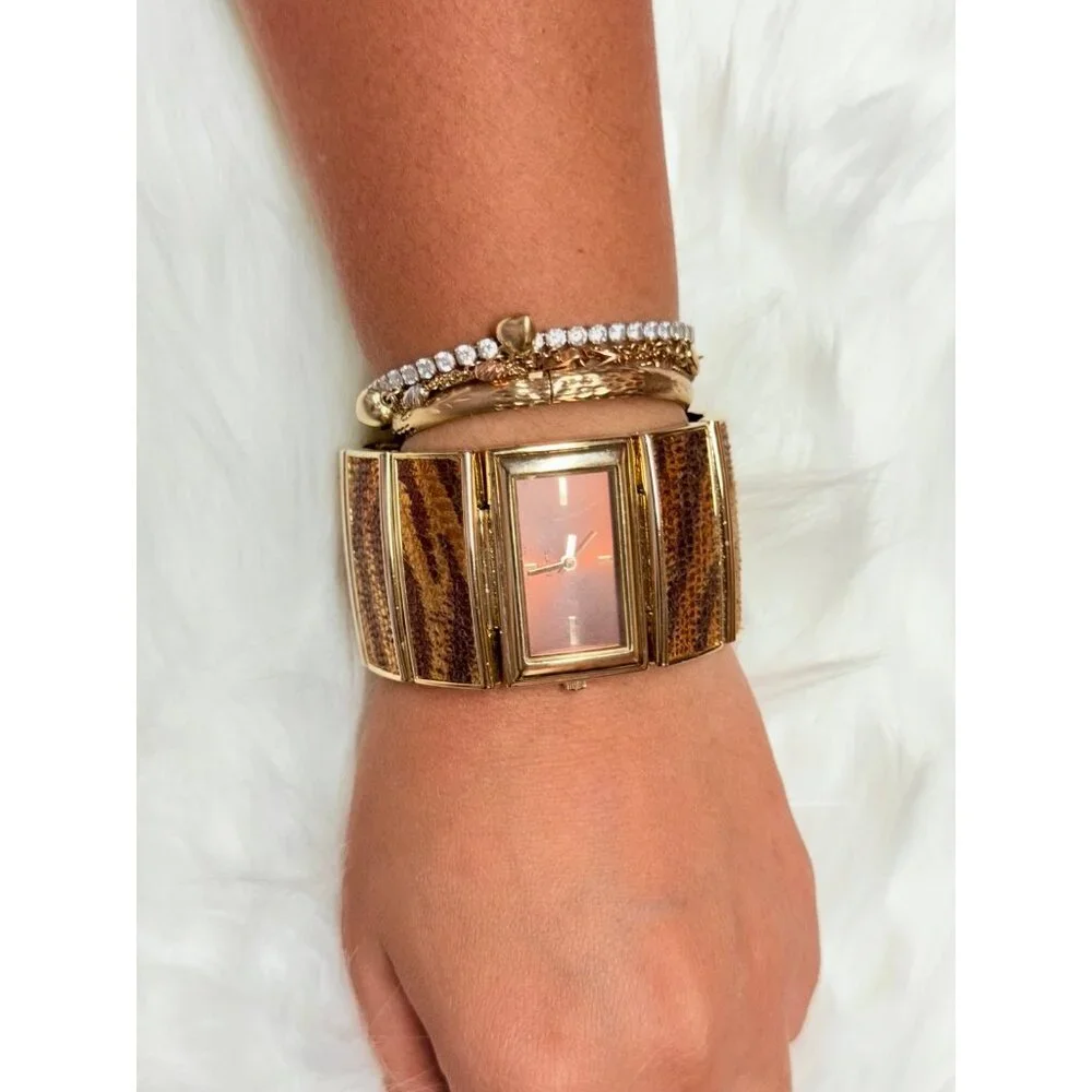Real Collectibles by Adrienne‎ Watch